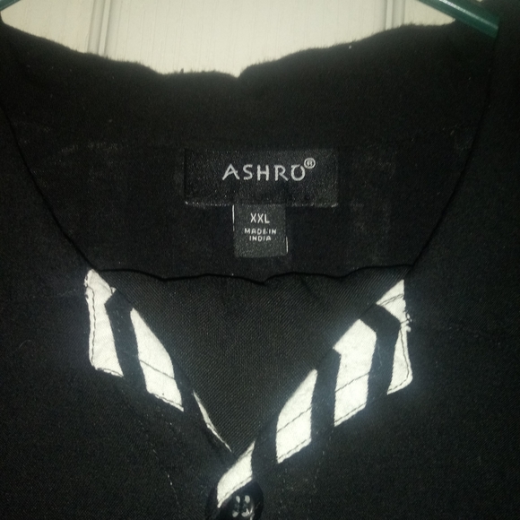 Button up shirt - Picture 8 of 8